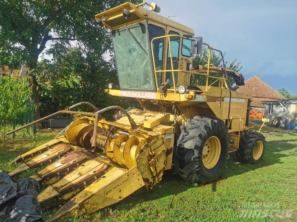 New Holland 2305 Selbstfahrende Häcksler