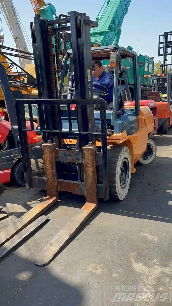 Toyota 5 ton Diesel heftrucks