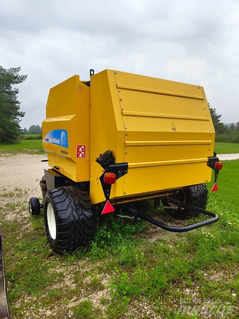 New Holland BR 6090 Rundballenpressen