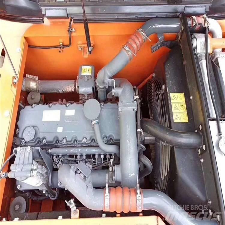 Doosan DX 225 Raupenbagger