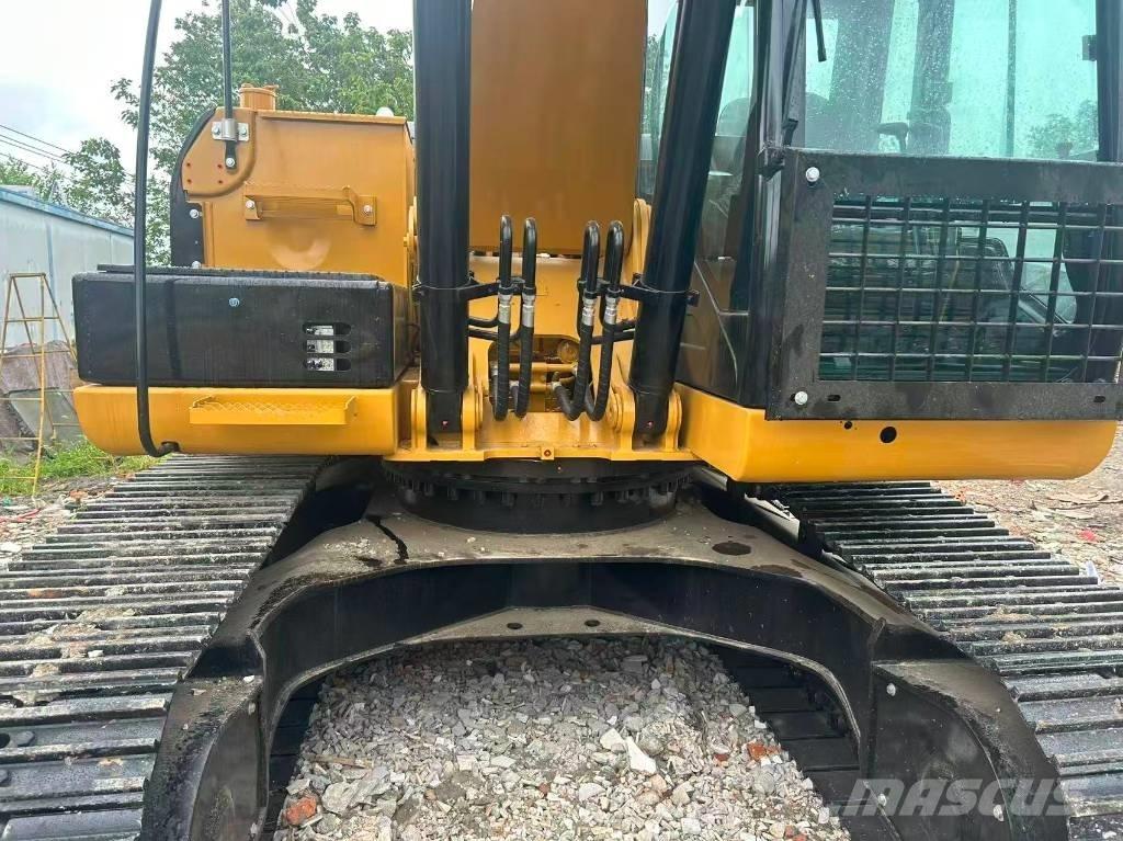 CAT 320D2L Raupenbagger