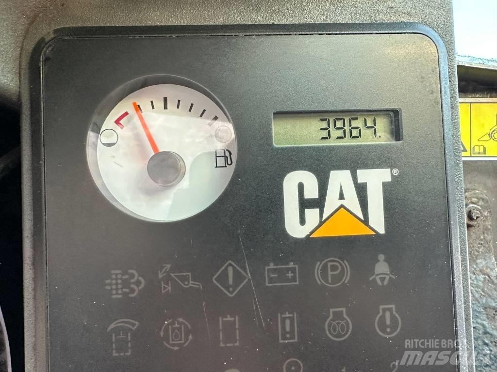 CAT 246 C Kompaktlader
