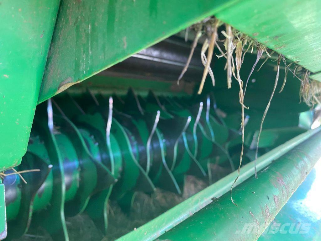 John Deere 568 Rundballenpressen