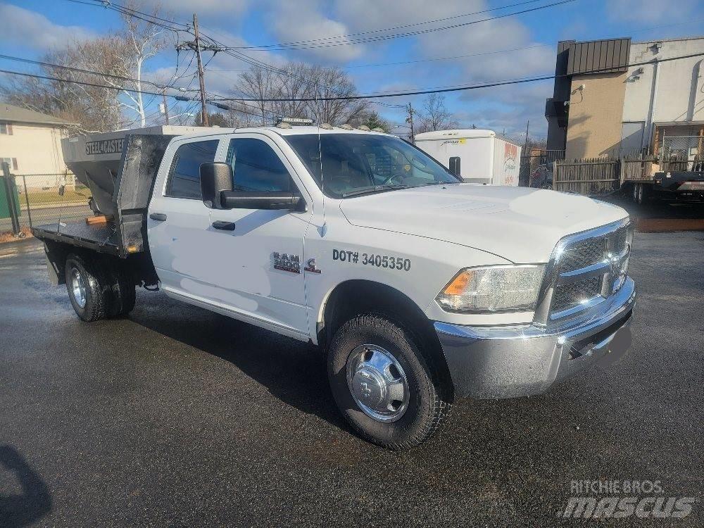 Dodge Ram 3500 Pritschenwagen/Pritschenwagen mit Seitenklappe