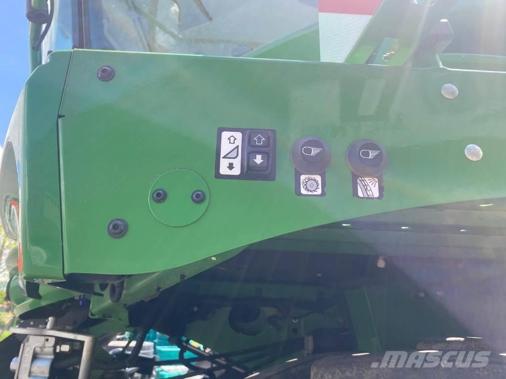 John Deere 8200 Feldhäcksler