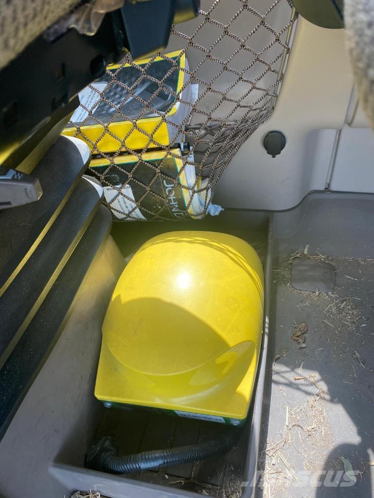 John Deere 8200 Feldhäcksler