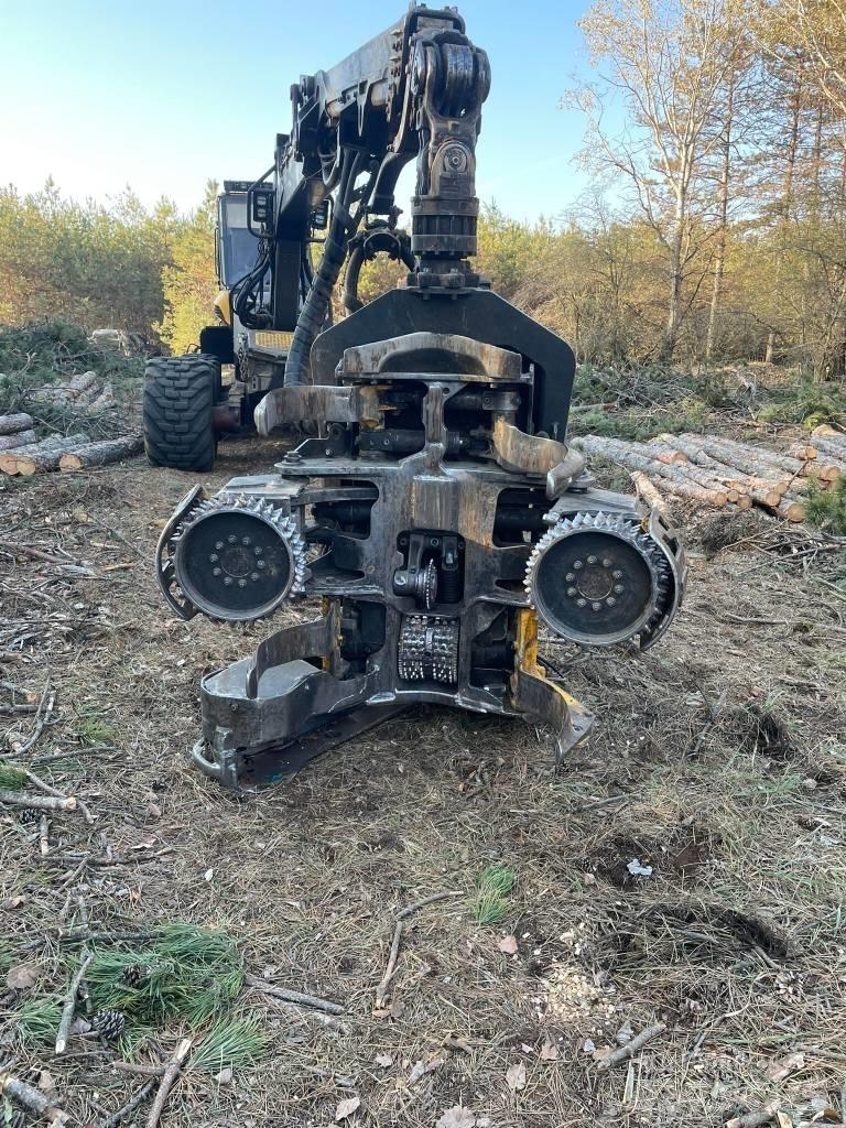 Ponsse Ergo 8W Harvester