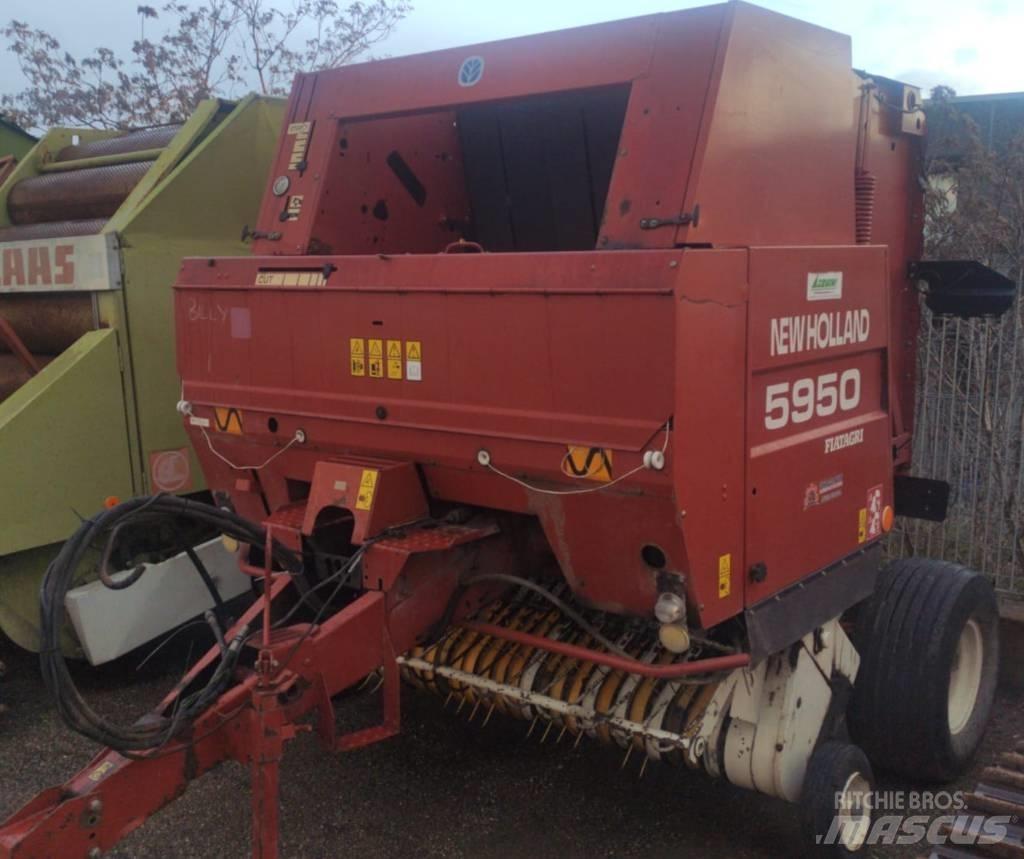 New Holland 5950 Rundballenpressen