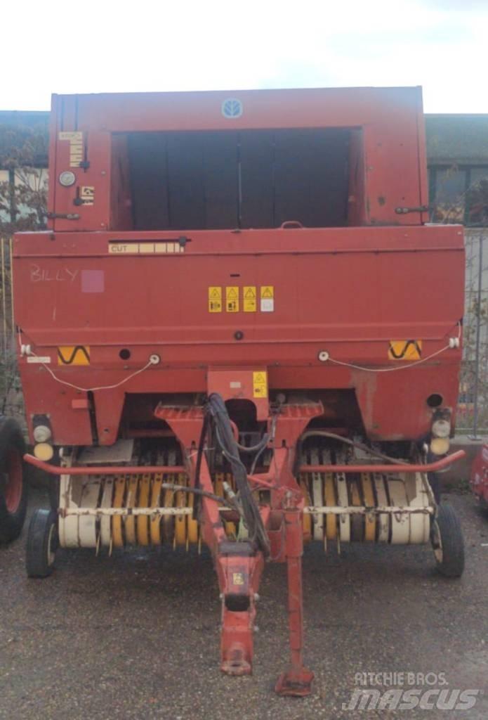 New Holland 5950 Rundballenpressen