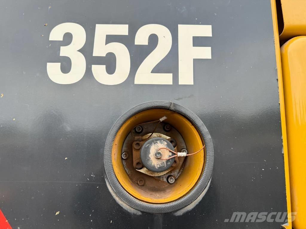 CAT 352 F Raupenbagger