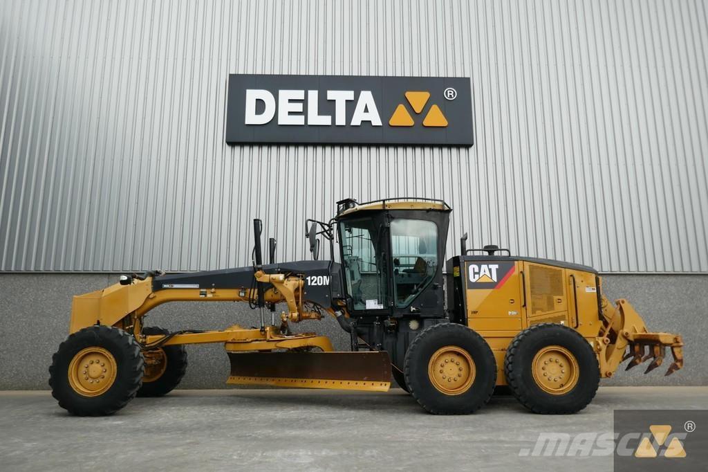 CAT 120M Grader