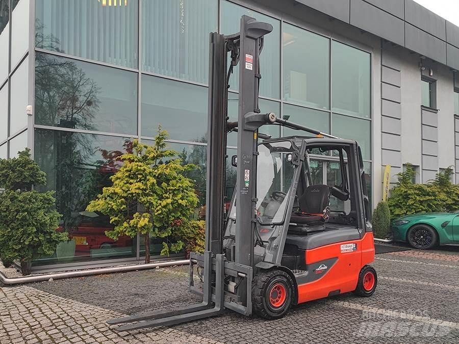 Linde E30L-01 Elektrische heftrucks