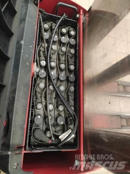 Manitou ES412 AC Zelfrijdende stapelaars
