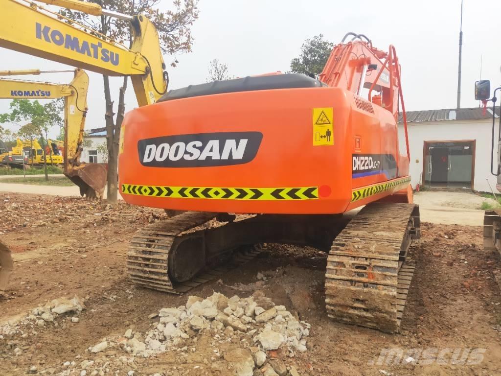 Doosan DH220LC-7 Raupenbagger