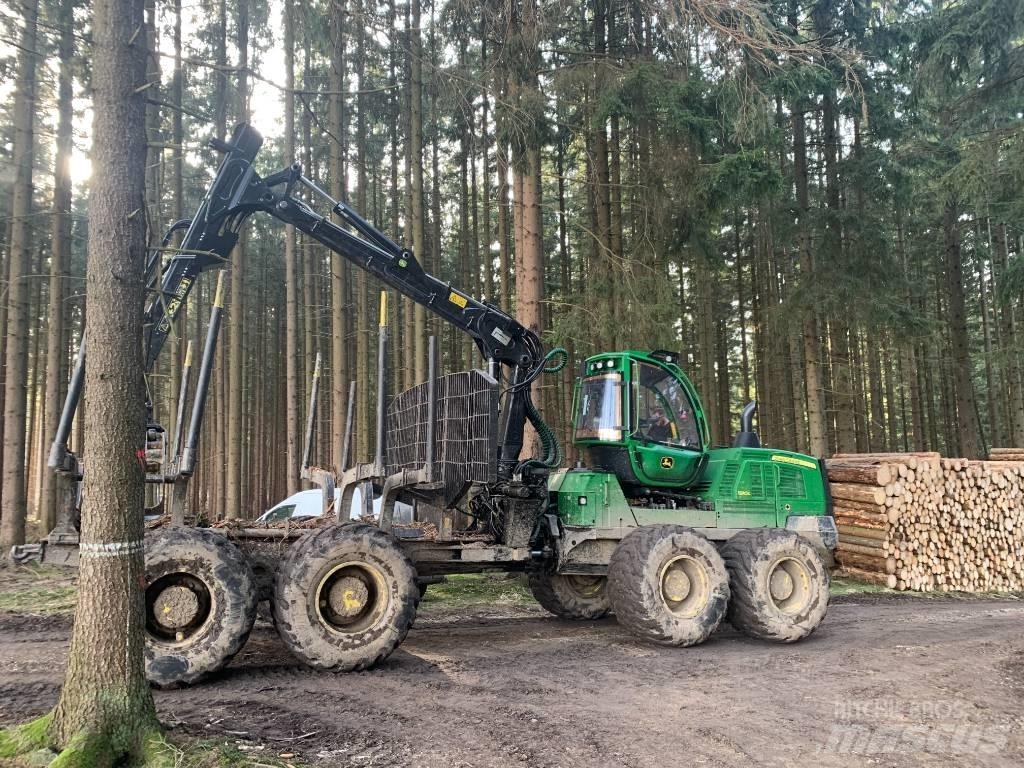 John Deere 1910G Forwarder