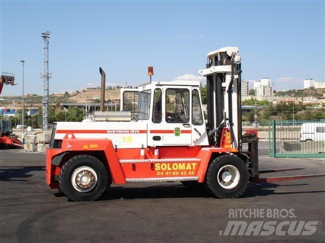 Svetruck 1875-33 Containerstapler