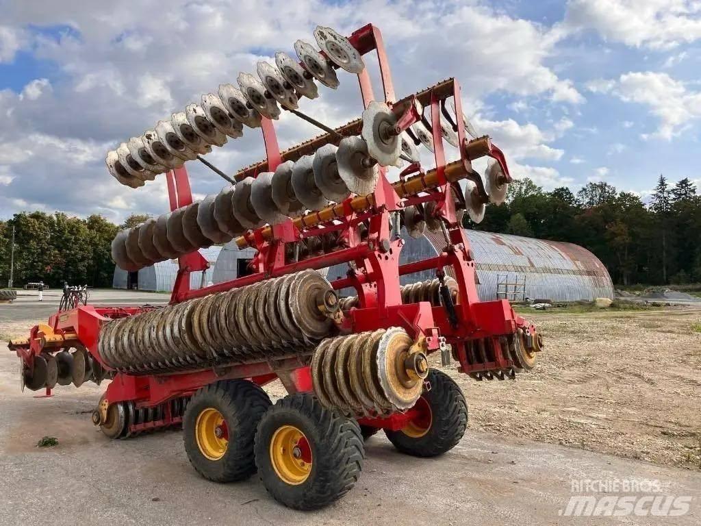 Väderstad Carrier820 Scheibeneggen