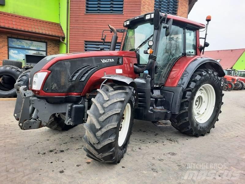 Valtra 163 Versu Traktoren