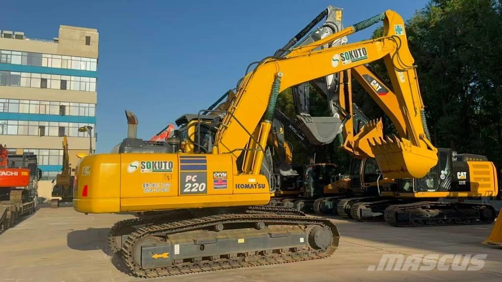 Komatsu PC 220-8 Minibagger < 7t