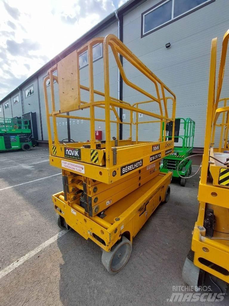 Haulotte Compact 12 Scheren-Arbeitsbühnen