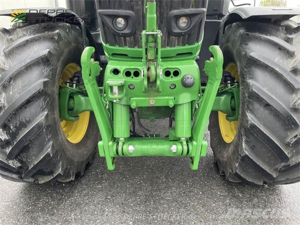 John Deere 6230R Traktoren