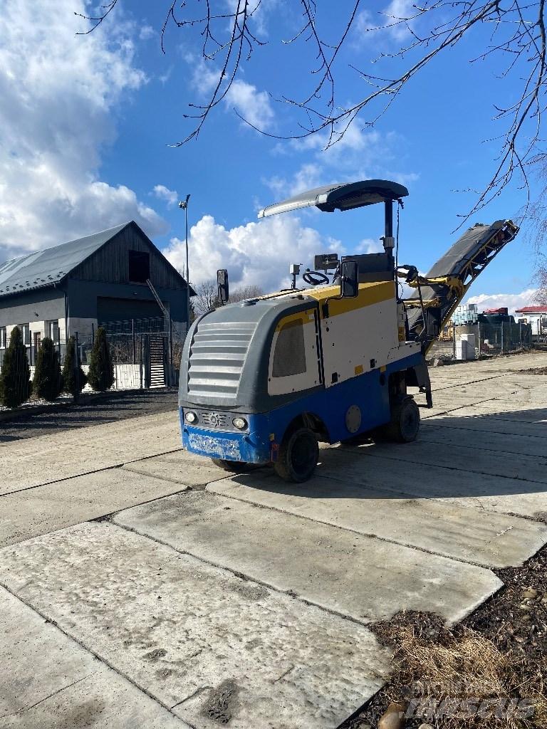 Wirtgen W 50 DC Asphaltfräsen