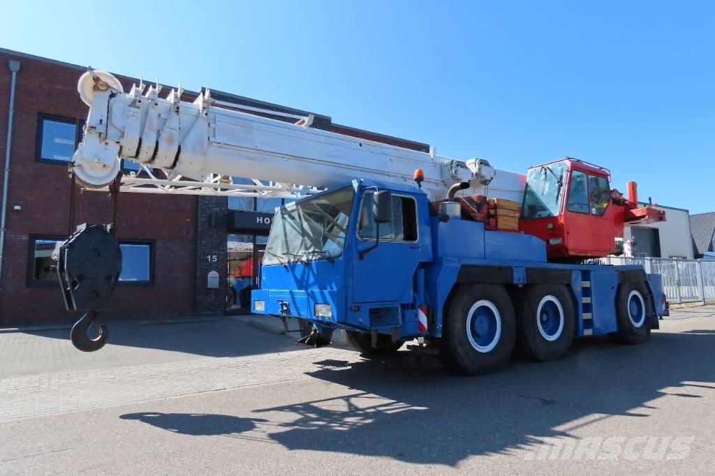 Liebherr LTM 1050-1 Kranen voor alle terreinen