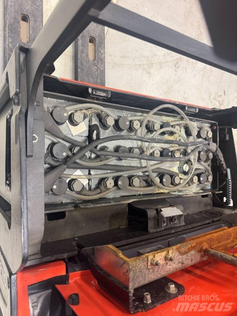 Toyota LPE 220 Gabelstapler mit Fahrerstand