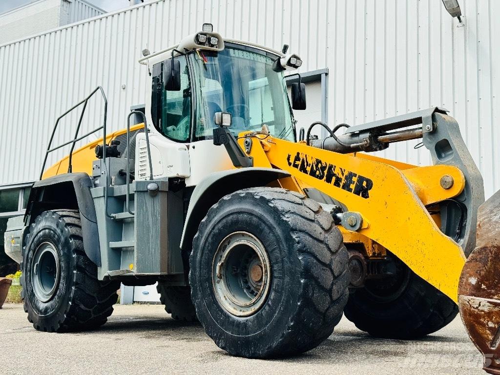 Liebherr L 566 Radlader