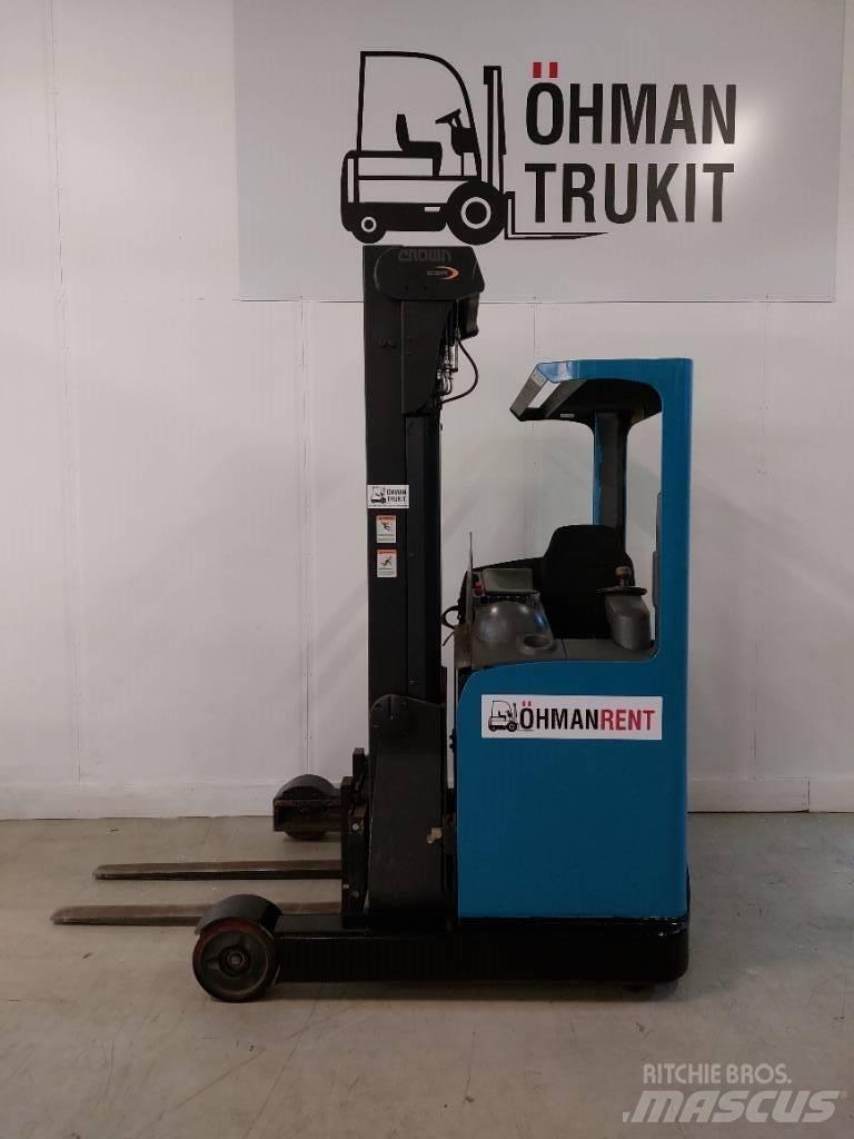 Crown ESR 4500 Schubmaststapler