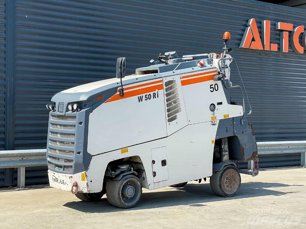 Wirtgen W 50 RI Asphaltfräsen