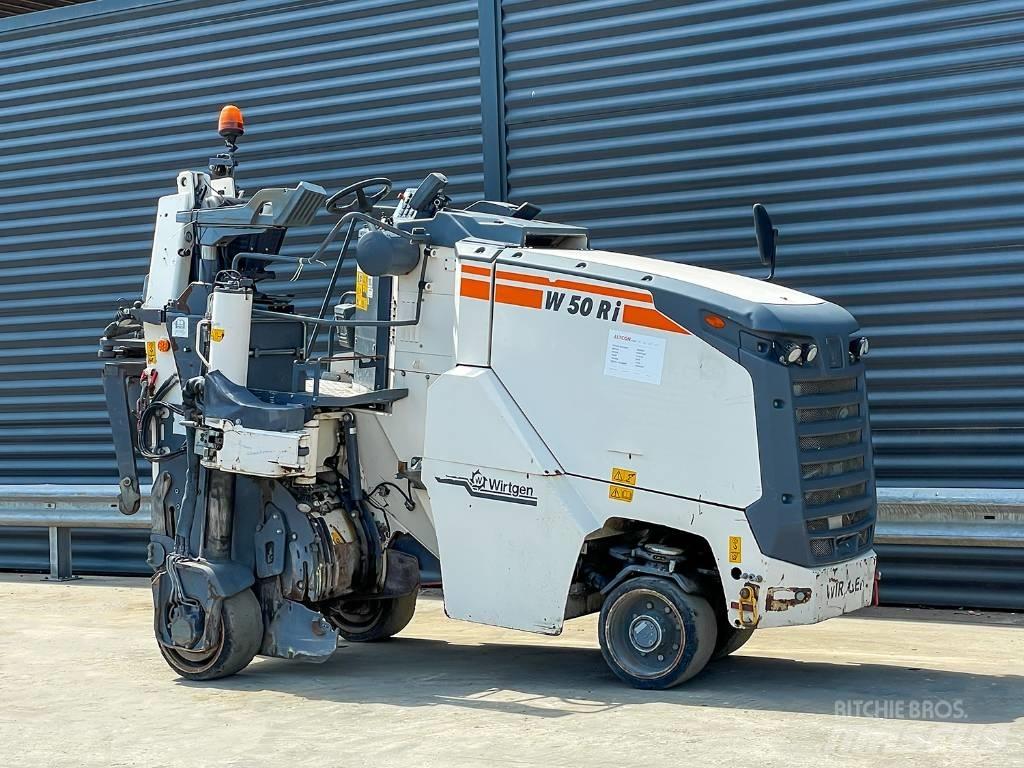 Wirtgen W 50 RI Asphaltfräsen