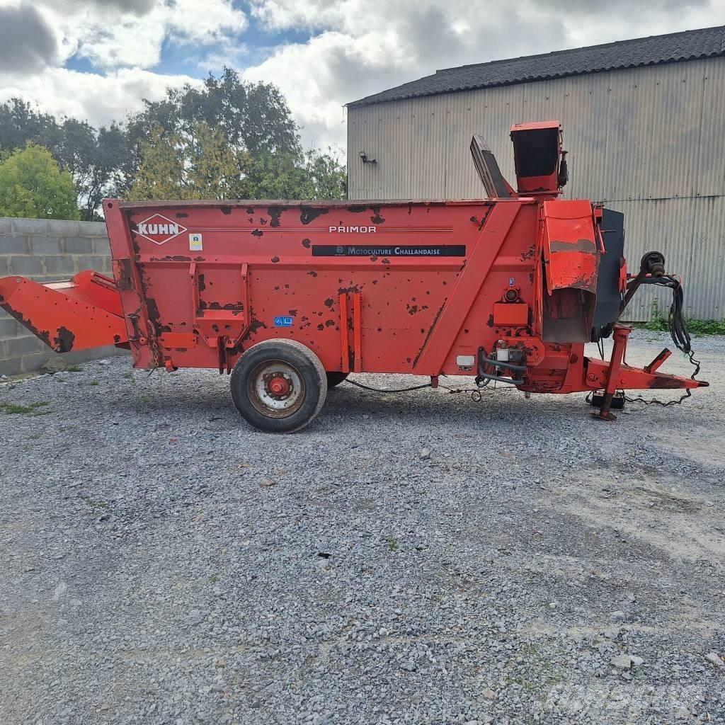 Kuhn PRIMOR 5060 Ballenschredder, -schneider und -wickler