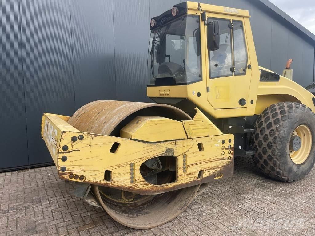 Bomag Bw 213 Gummiradwalzen