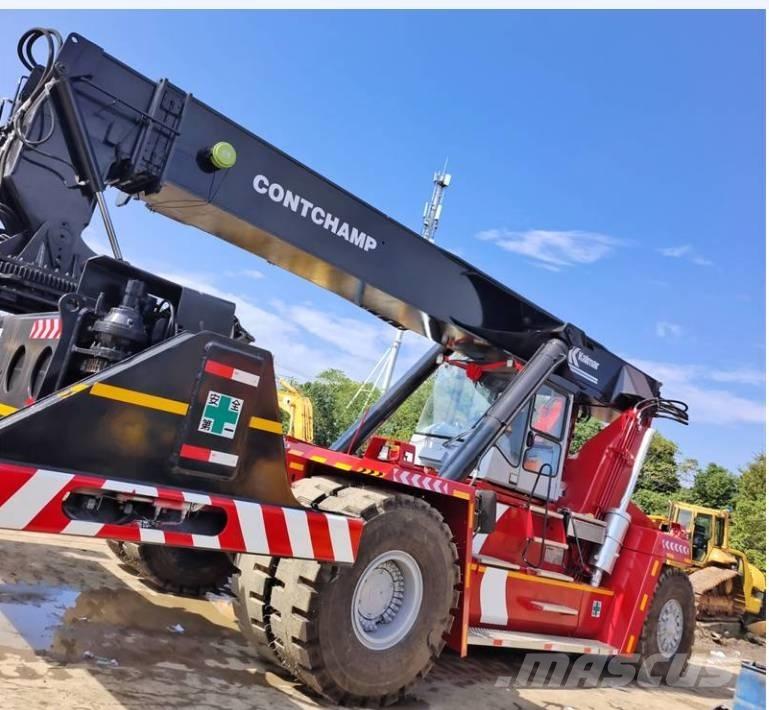 Kalmar DRF 450 Reach-Stacker