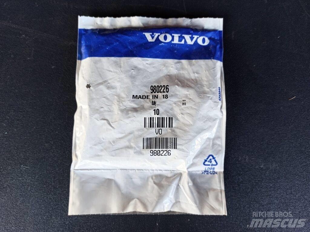 Volvo STUD 980226 Transport Sonstige