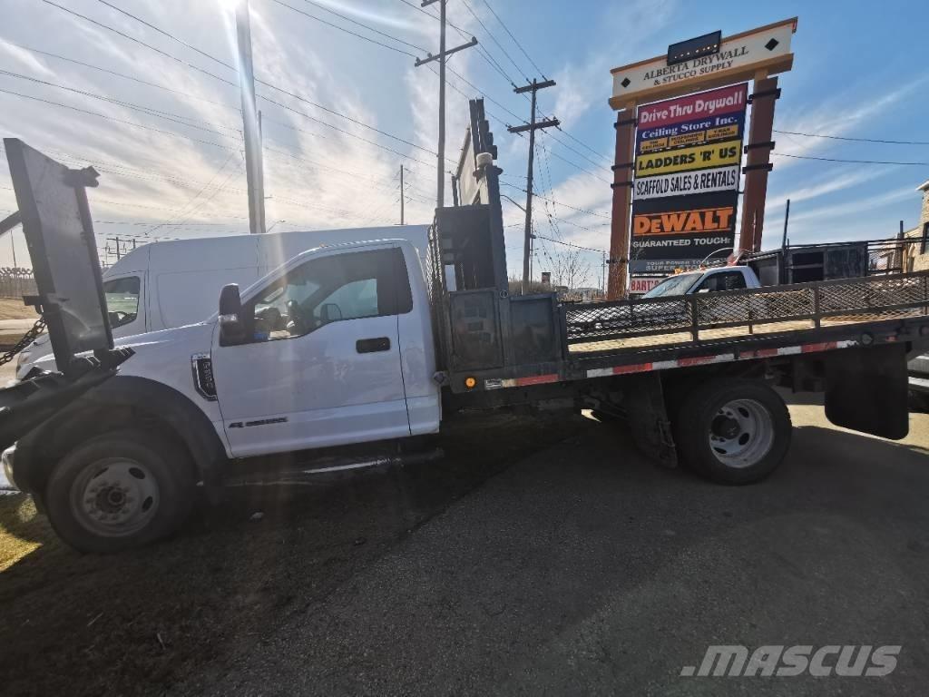 Ford F 550 XLT Pritschenwagen/Pritschenwagen mit Seitenklappe