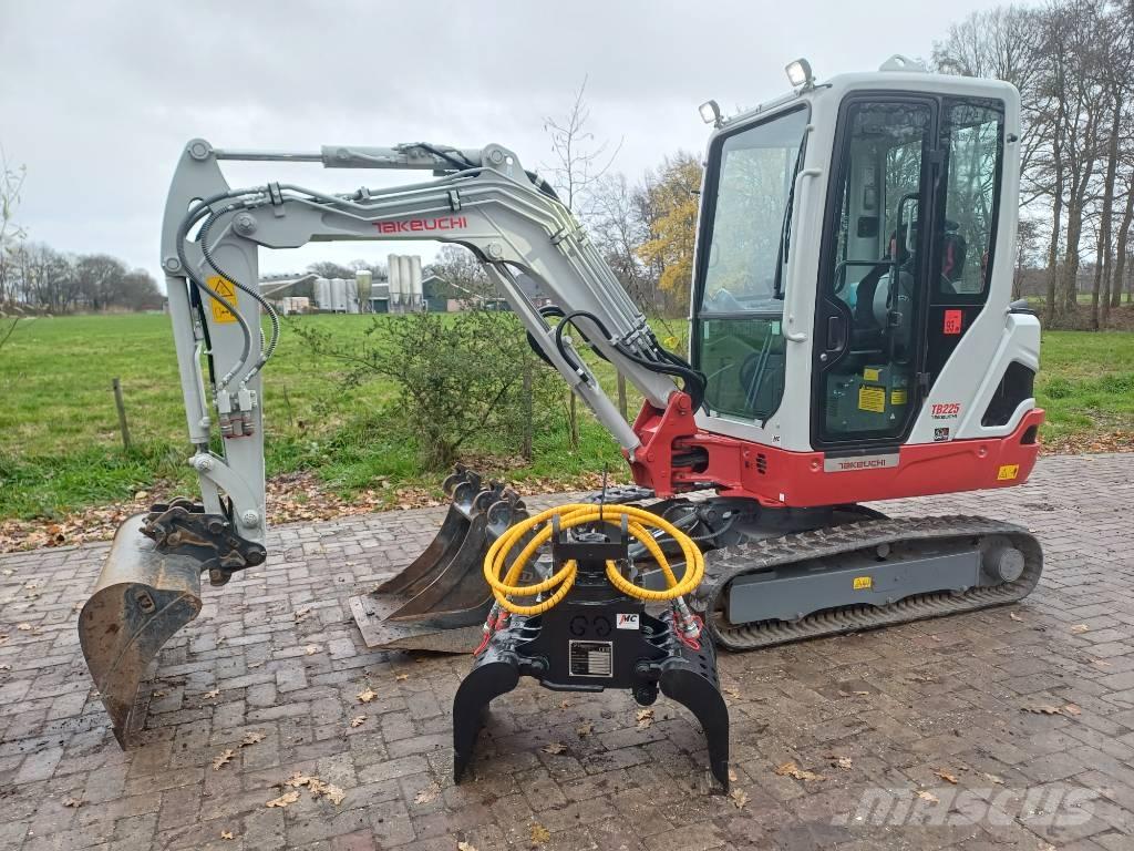 Takeuchi TB 225 Minibagger < 7t