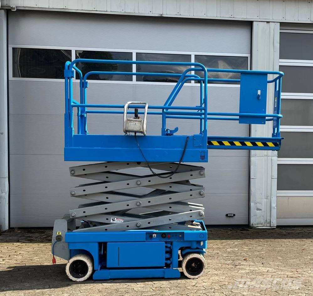 Genie 1930 Scheren-Arbeitsbühnen