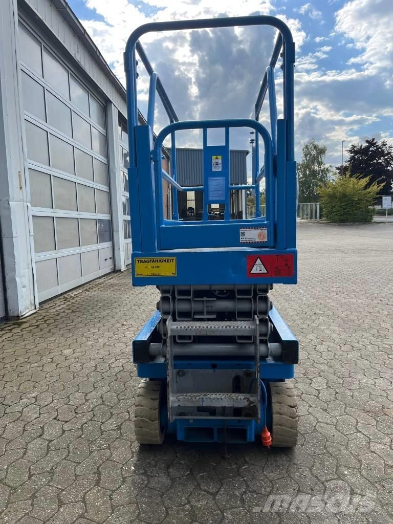 Genie 1930 Scheren-Arbeitsbühnen