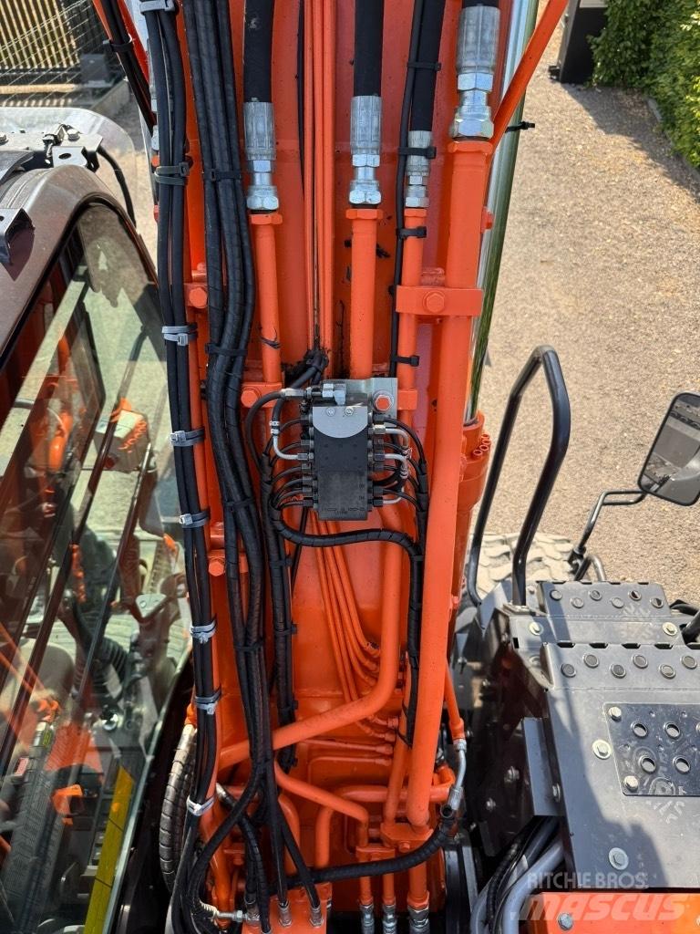 Hitachi Zaxis 140 W Mobilbagger