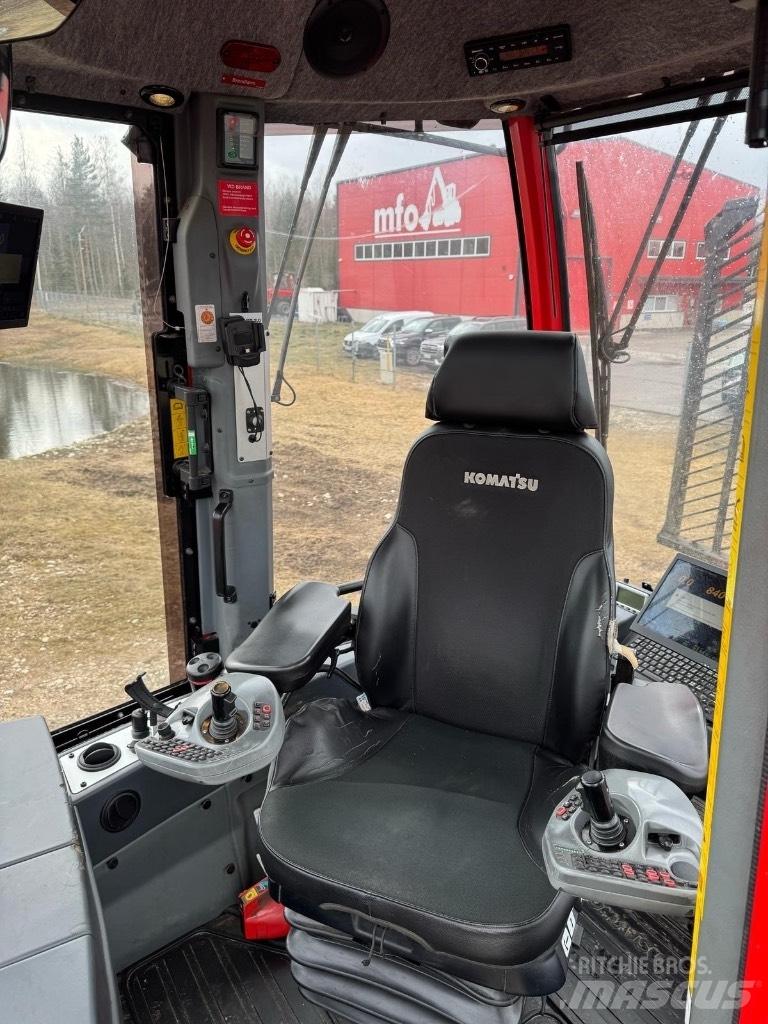 Komatsu 855 Forwarder