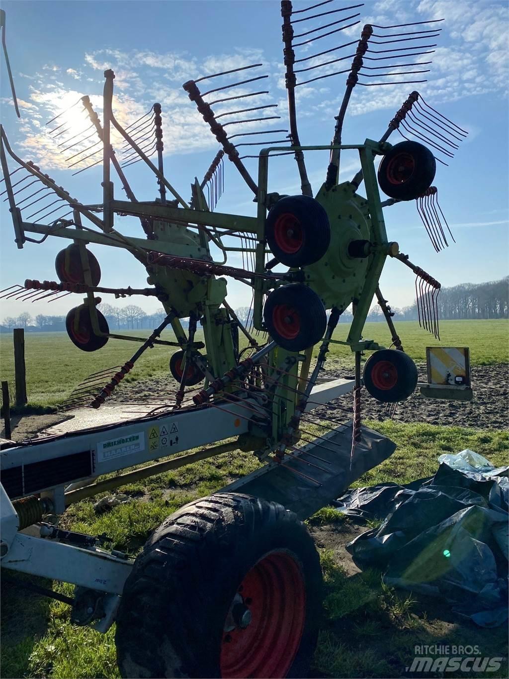CLAAS liner 3000 Kreiselheuer/-wender