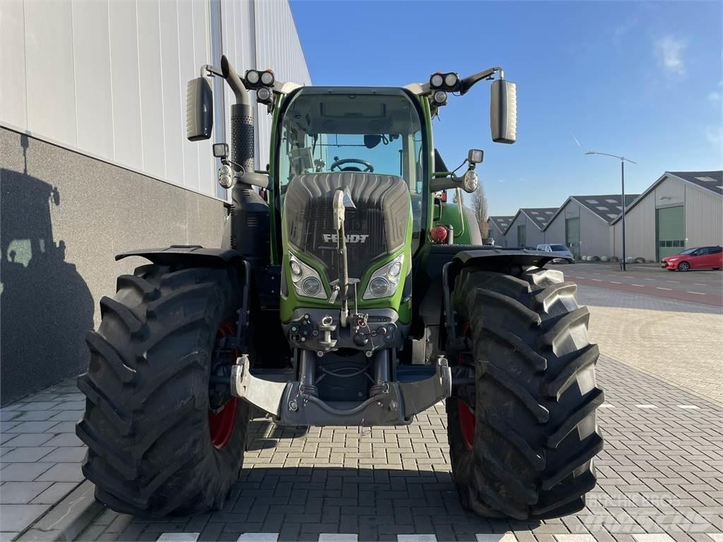 Fendt 724 S4 Traktoren