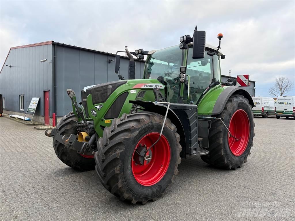 Fendt 724 S4 Traktoren