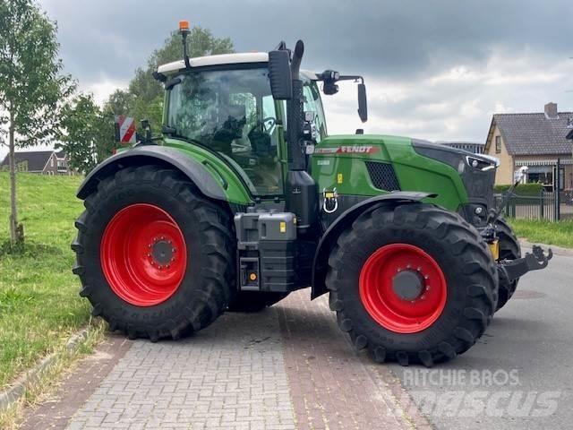 Fendt 728 Profi+ Traktoren
