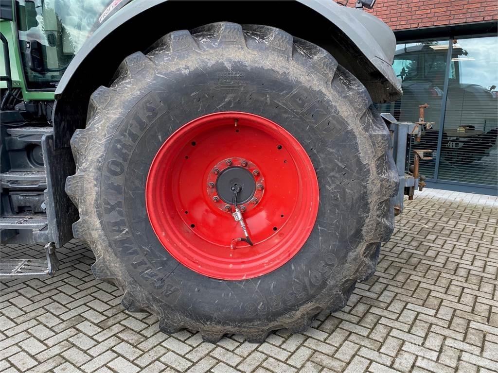 Fendt 826 Vario Traktoren