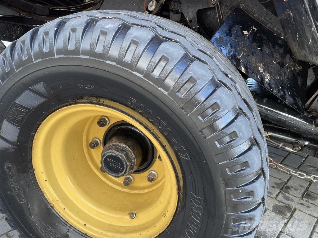 New Holland BB960 Quaderpressen