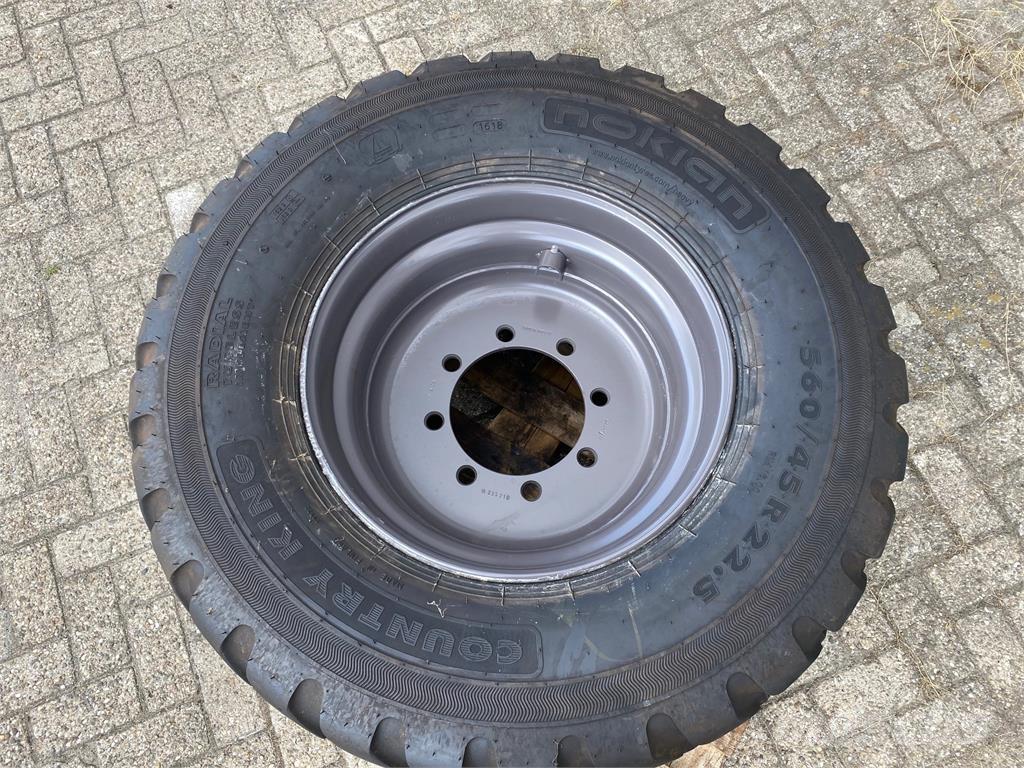Nokian  Reifen