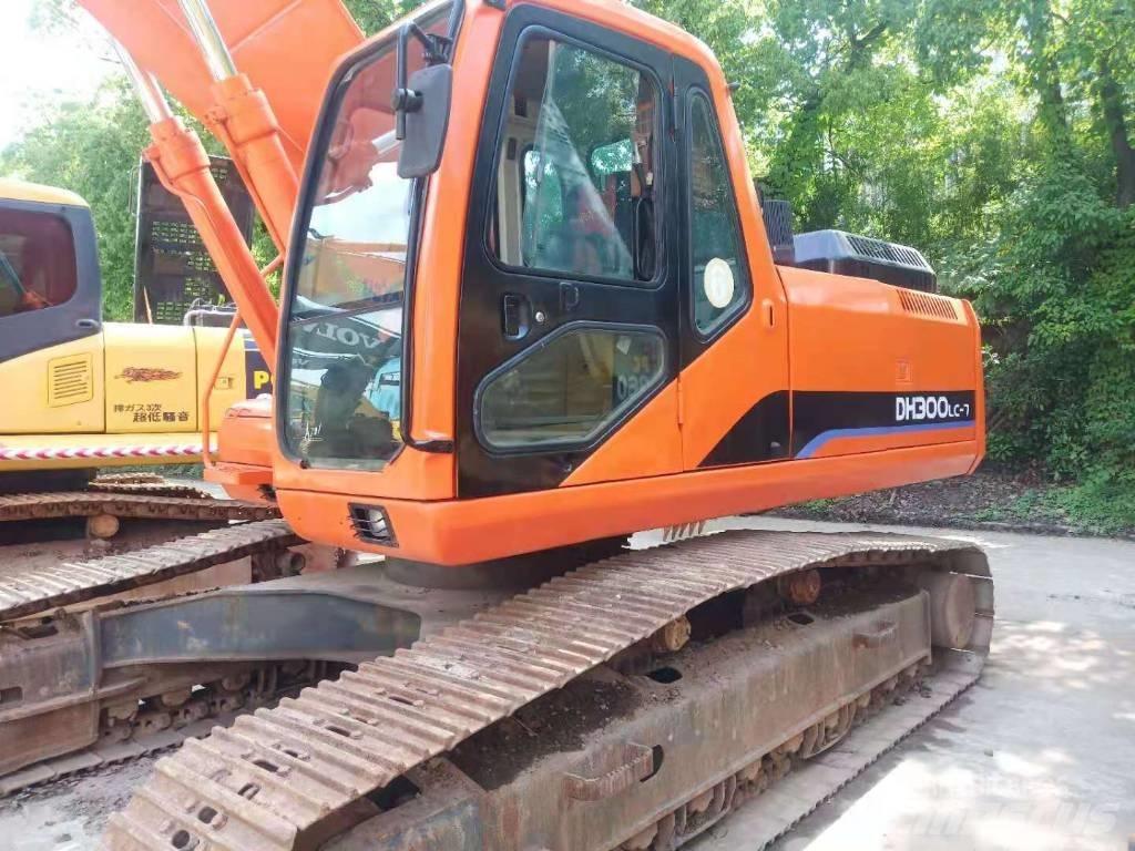 Doosan DH 300 LC-7 Raupenbagger